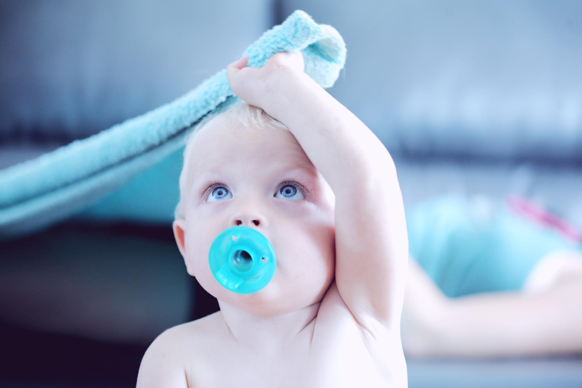Mon enfant va-t-il devenir accro à la tétine ?